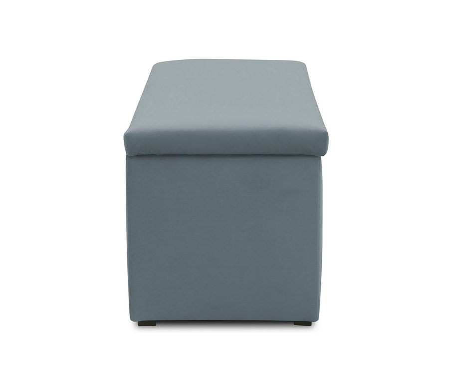 Ein hellblauer DOMO Hocker mit Stauraum vor einem weißen Hintergrund.