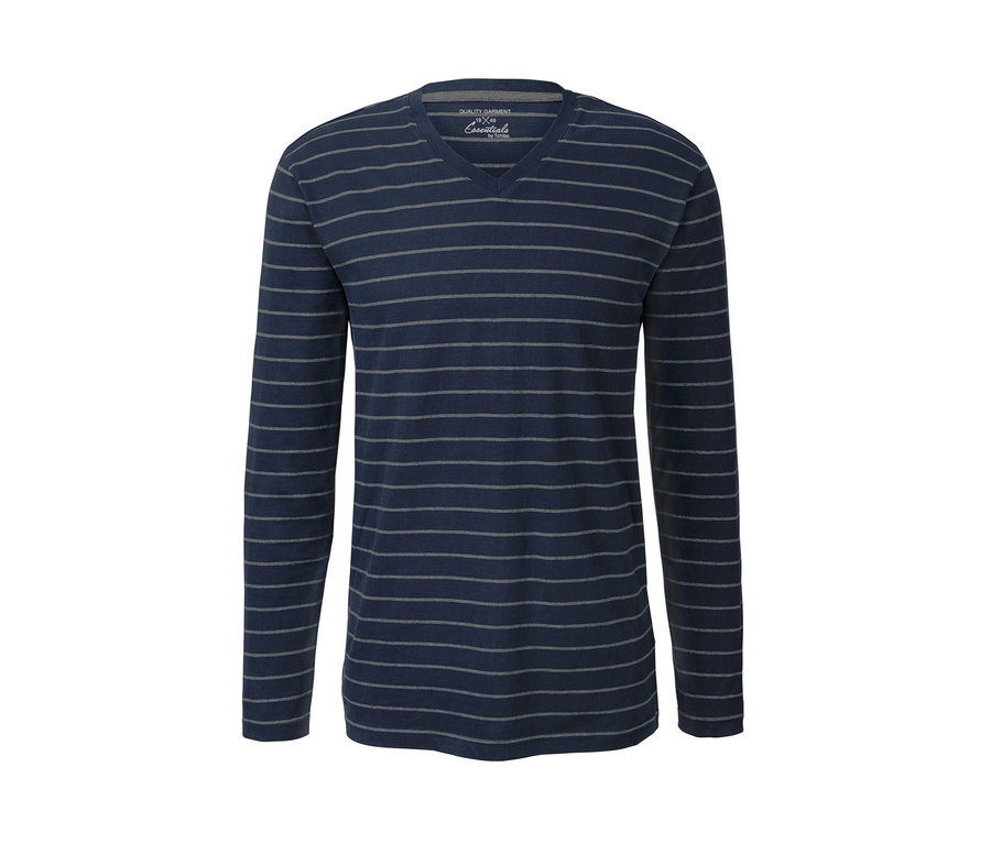 Ein blau gestreifter Pyjama mit langen Ärmeln.