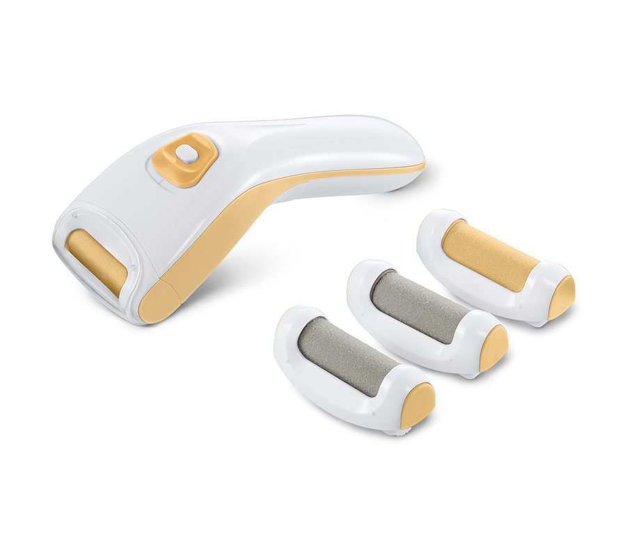 Elektrischer Hornhautentferner mit drei Rollenaufsätzen, einer davon montiert.