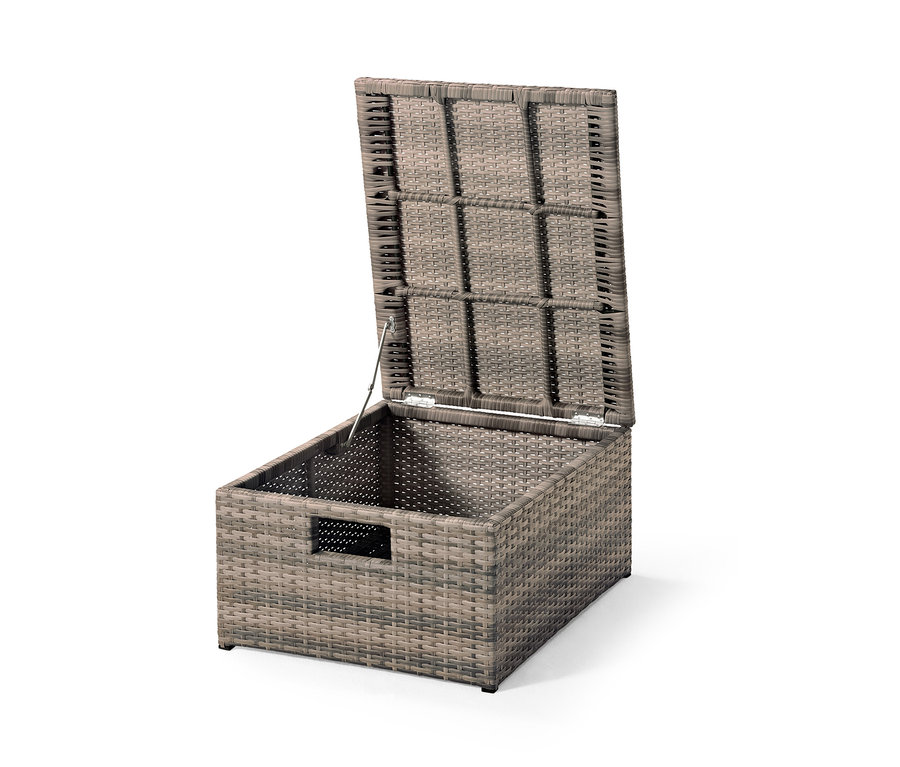 Eine offene Aufbewahrungstruhe aus Polyrattan.