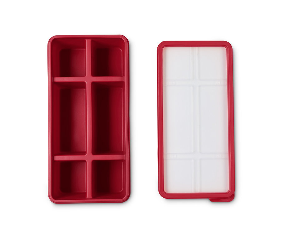 Zwei rote 2 Portioniertrays mit je sechs Fächern.