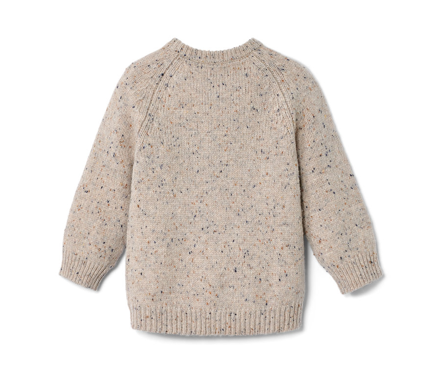 Beiger Strickpullover mit RWS-Wolle.