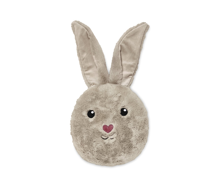 Ein Häschen-Plüschkissen mit langen Ohren.