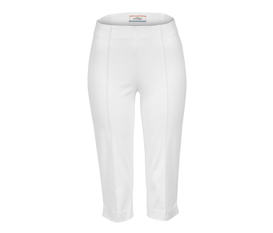 Weiße 3/4-Stretchhose.