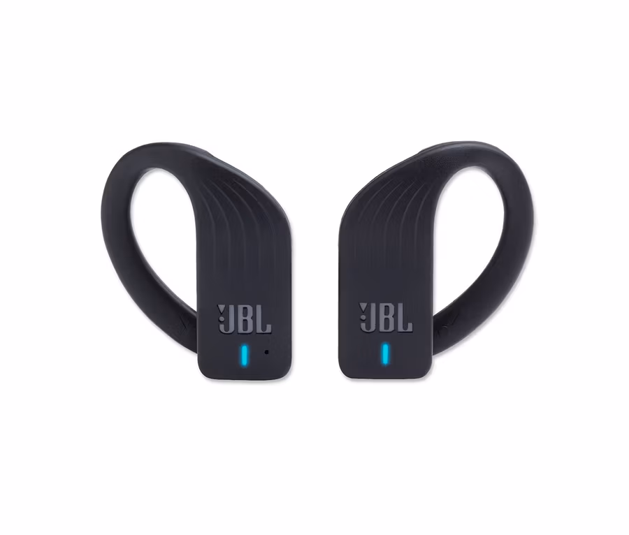 Zwei schwarze JBL »Endurance Peak« wasserdichte TWS-Sport-Kopfhörer vor weißem Hintergrund.