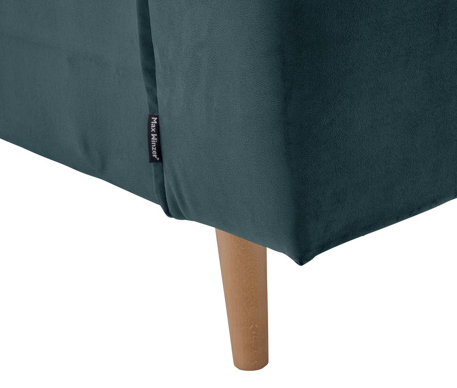 Detailansicht des azurblauen Max Winzer® 2-Sitzer-Sofas »Jolene«.