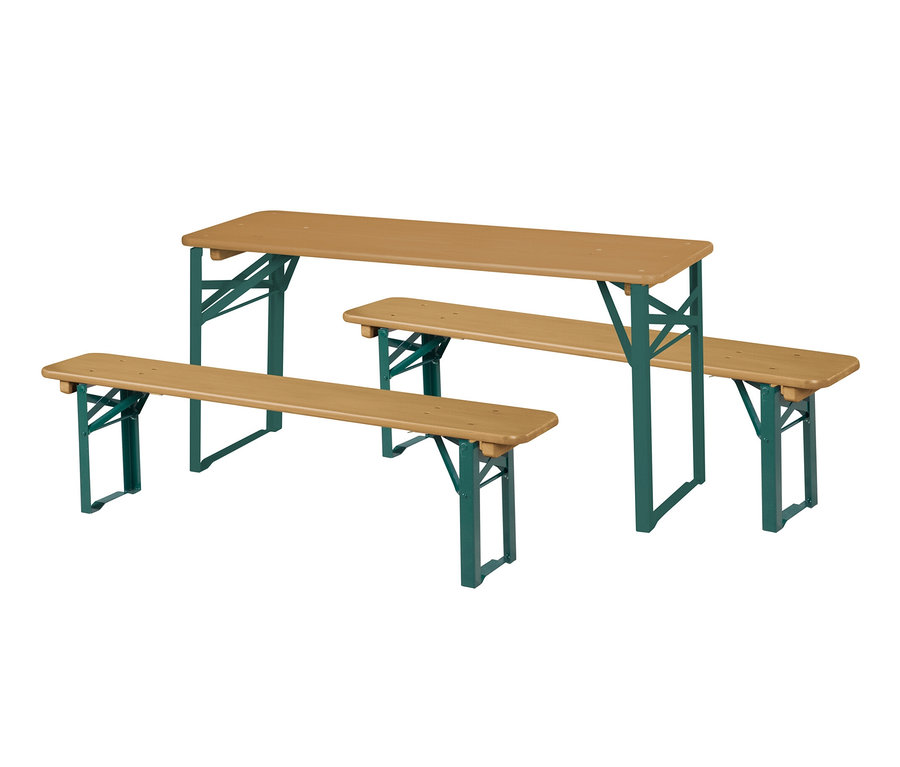 Zusammenklappbares Gartenmöbelset mit einer Tischplatte und zwei Bänken aus Holz mit Metallbeinen.