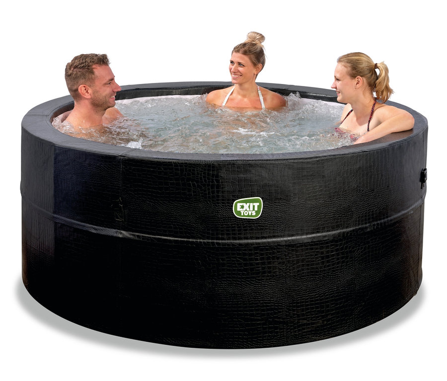 Drei Personen sitzen in einem EXIT Leather Premium Whirlpool für 4 Personen.