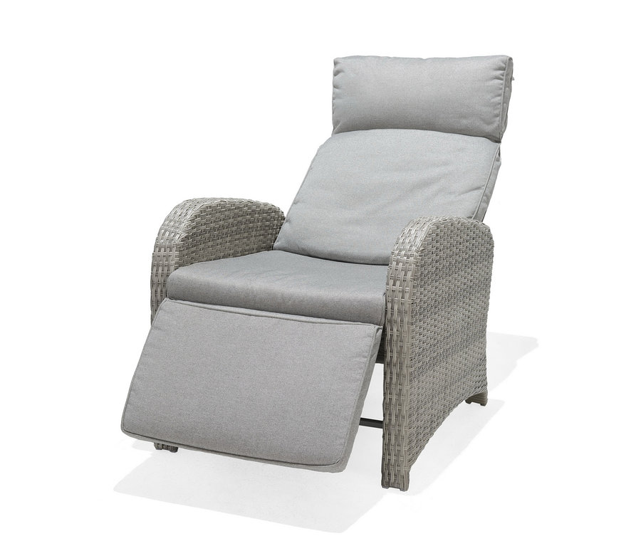 Graues Sessel-Set »Thore« mit ausklappbarer Fußlehne auf weißem Hintergrund.