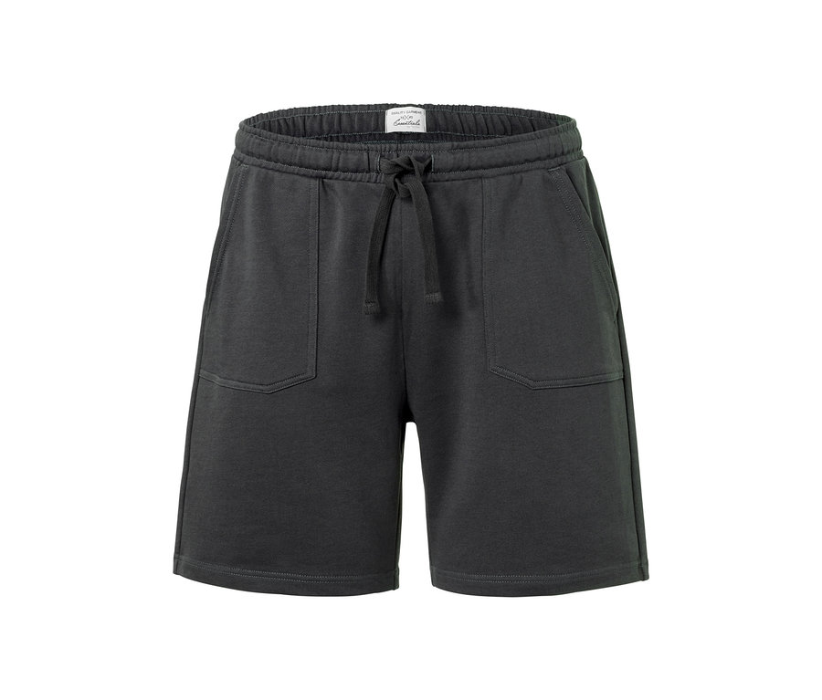 Nahaufnahme der Sweatshorts.