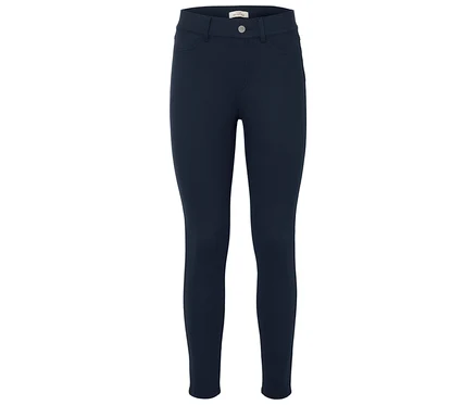 Dunkelblaue, hoch taillierte Jeans.