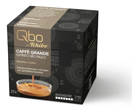 Eine geöffnete, schwarze Qbo by Tchibo Caffè Grande Espírito São Paulo Kapselbox mit 27 Kaffeekapseln ist zu sehen.