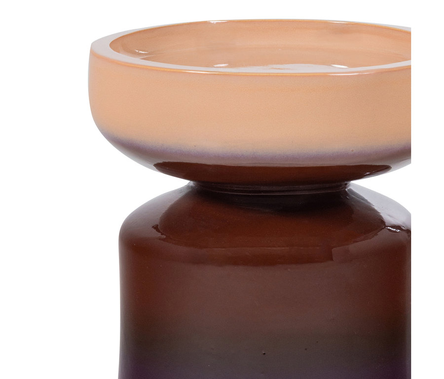 Glänzende Keramikvase mit Ombré-Effekt, von hellem Pfirsich oben zu Dunkelbraun und Lila an der zylindrischen Basis verlaufend.