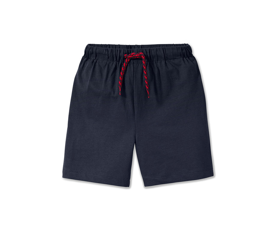 Marineblaue Jungen-Shorty-Pyjama mit rotem Kordelzug in der Taille.