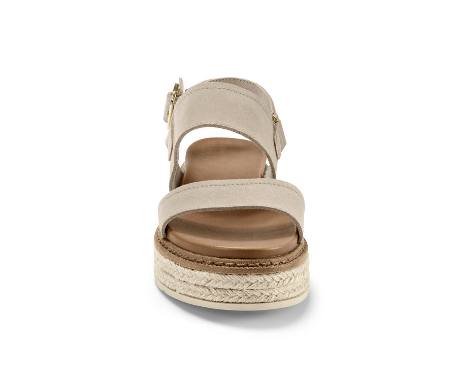 Detail einer Plateau-Sandale aus Leder.