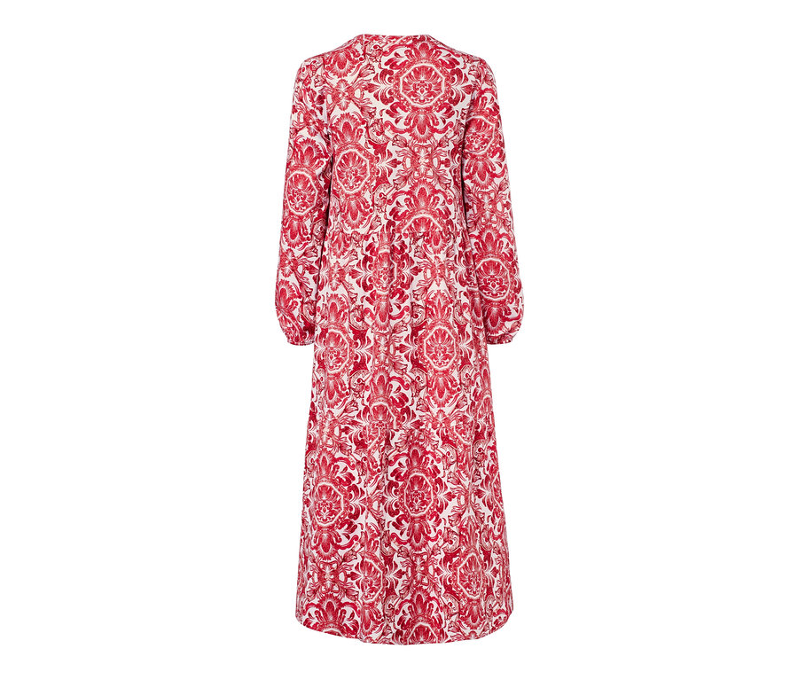 Detailansicht eines bedruckten Maxi-Kleids.