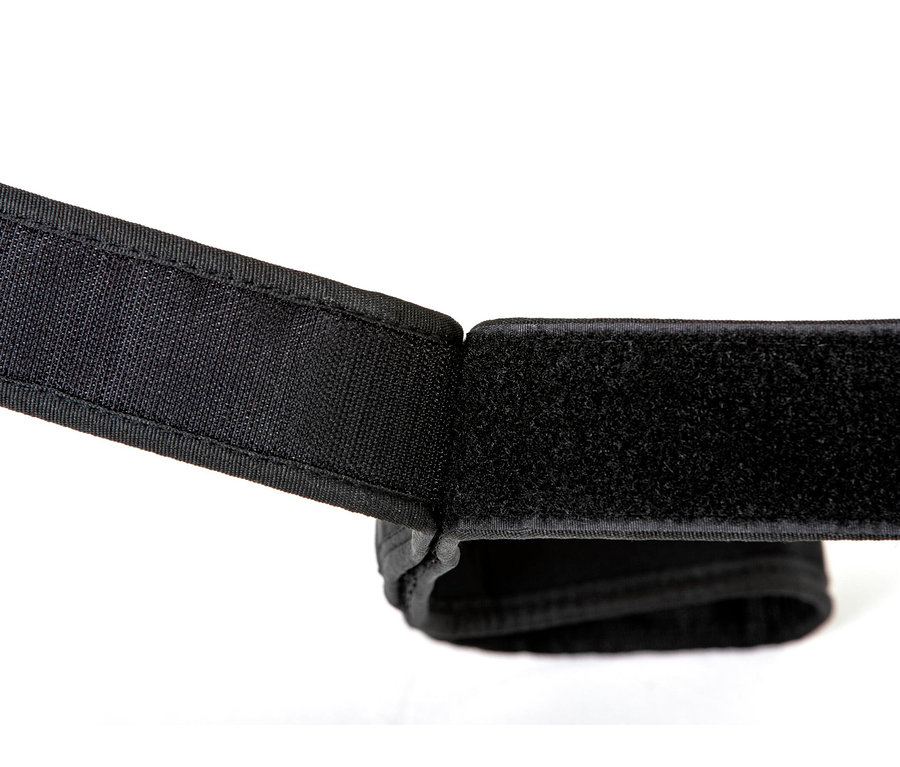 Detailaufnahme des schwarzen Bestway® Hydro-Pro Trainingsbandes »Swimulator« vor einem weißen Hintergrund.