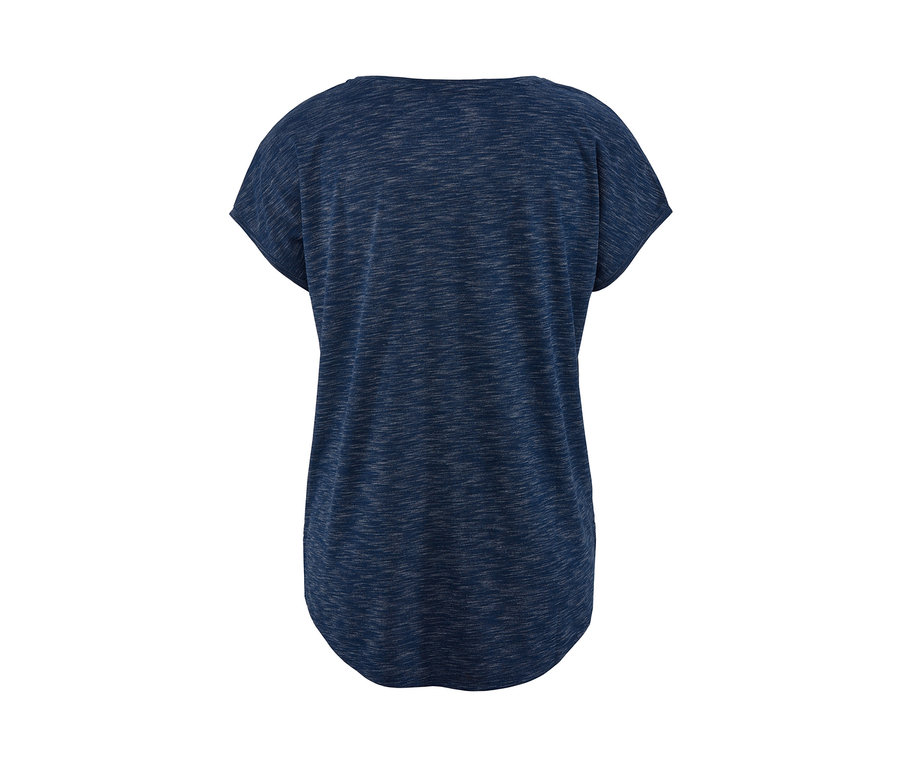 Blaues Sportshirt.