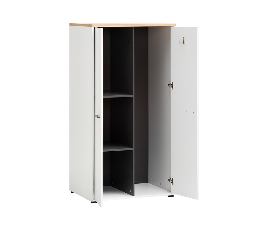 Ein weißer Mehrzweckschrank »Solea« mit geöffneter Tür.