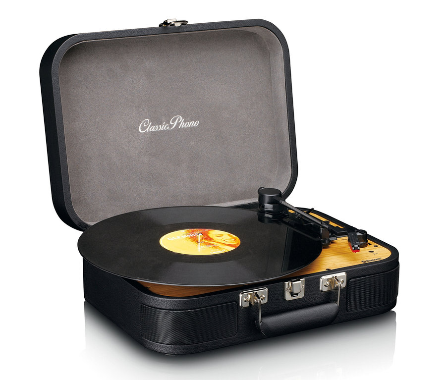 Schwarzer Plattenspieler im Koffer mit offenem Deckel und Schallplatte auf dem Teller. Lenco Plattenspieler »TT-116«, schwarz.