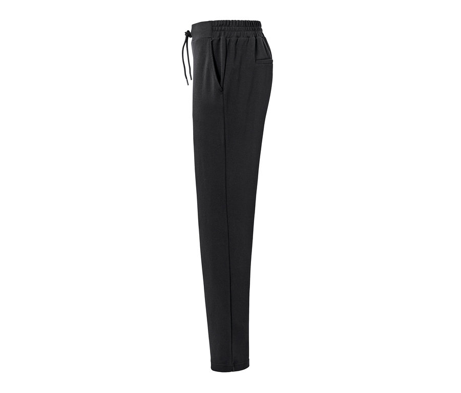 Schwarze Joggpants mit Kordelzug in der Taille.