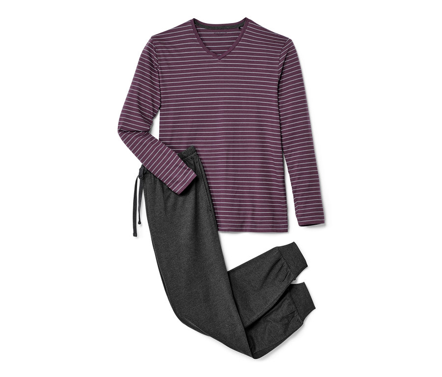 Ein lila-gestreifter, langärmeliger Pyjama und eine graue Pyjamahose.