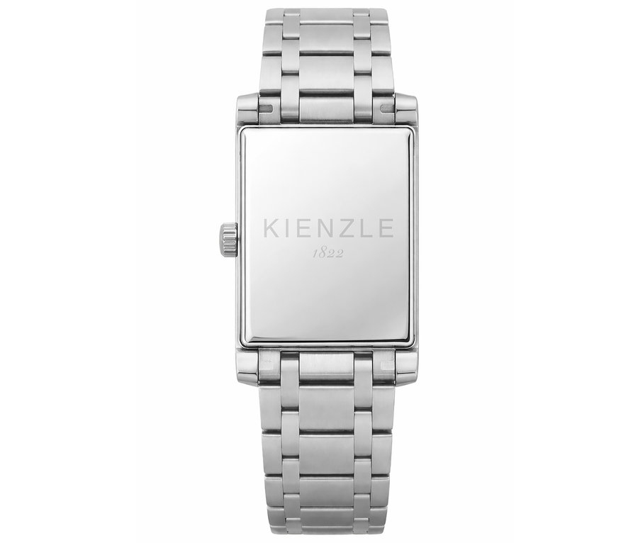 Nahaufnahme der silberfarbenen Kienzle Uhr »Bella Classica« mit Metallarmband.
