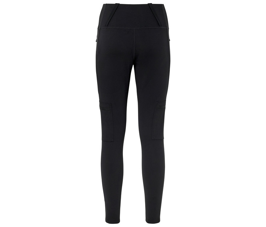 Schwarze Leggings mit Taschen auf beiden Seiten.