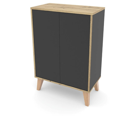 Ein grauer Schrank mit zwei Türen und hellbraunen Holzdetails steht auf einem weißen Hintergrund.