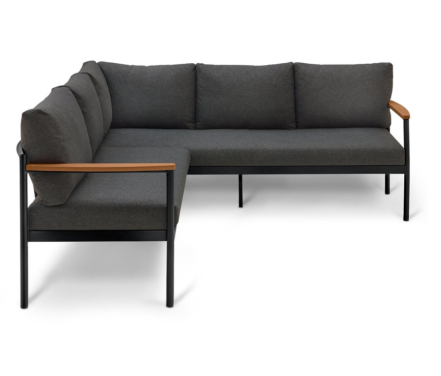 Graues Ecksofa mit Holzarmlehnen und schwarzem Rahmen.