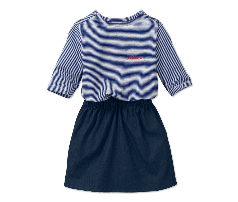 Kleid im Materialmix mit blau-weiß gestreiftem Oberteil und dunkelblauem Rock.