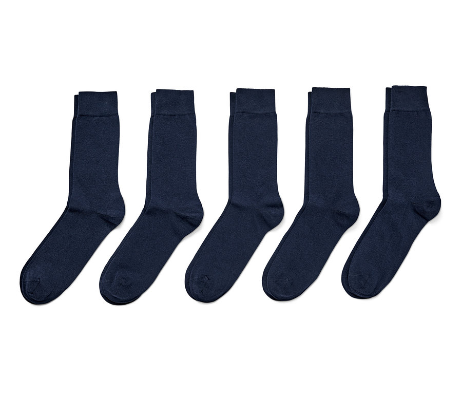 Fünf Paar blaue Socken.
