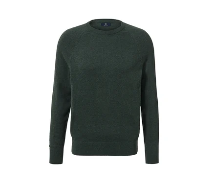 Dunkelgrüner Pullover mit Rundhalsausschnitt.
