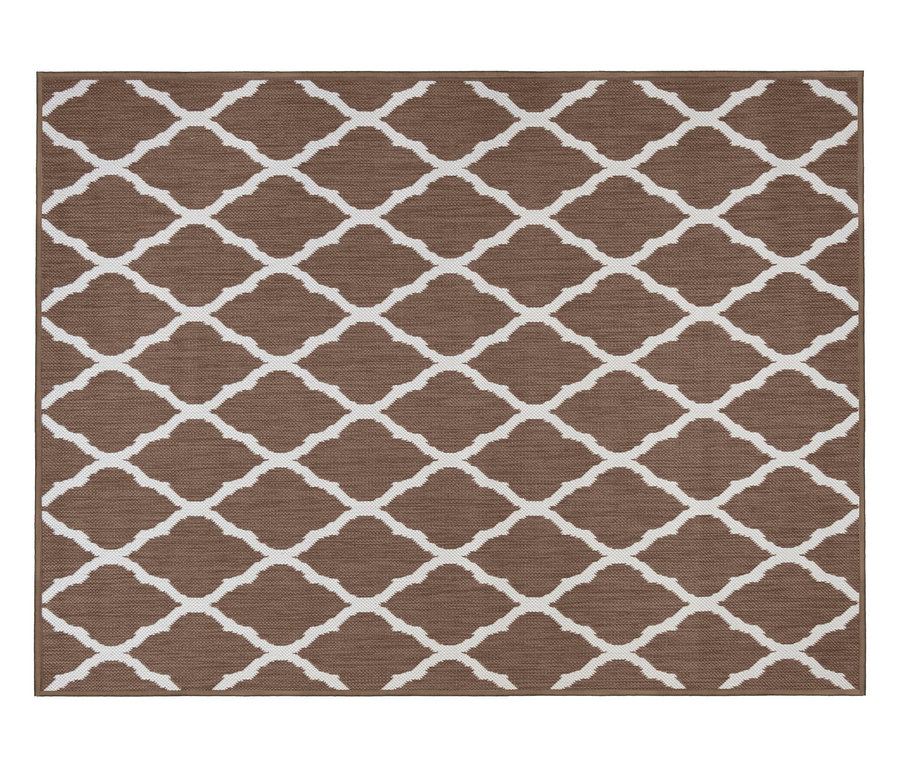 Brauner rechteckiger Outdoor-Wende-Teppich »Rhombus« mit weißem geometrischem Muster.