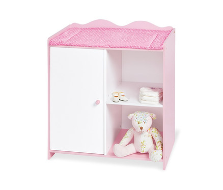 Rosa-weißer Pinolino Puppenwickeltisch »Jasmin« mit Spielzeug, Windeln und Schuhen.