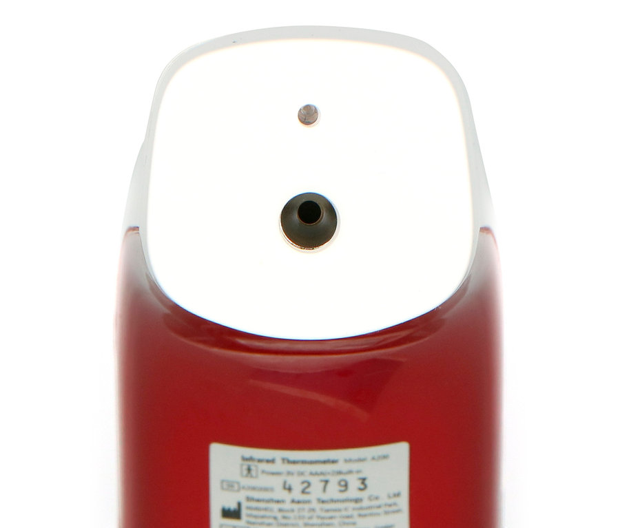 Detailaufnahme eines Infrarot-Stirnthermometers.