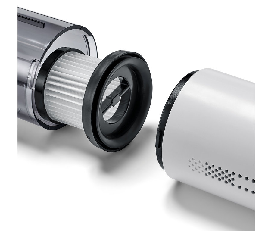 Filter des Autostaubsaugers getrennt von Staubbehälter und Motor.