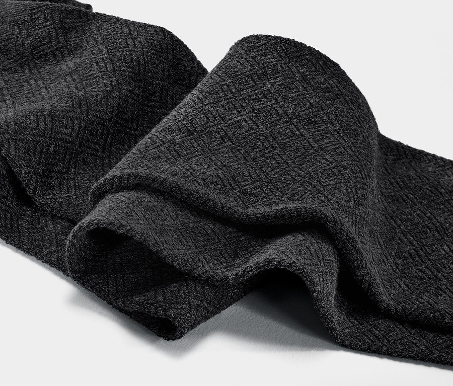 Nahaufnahme einer strukturierten Strickstrumpfhose.