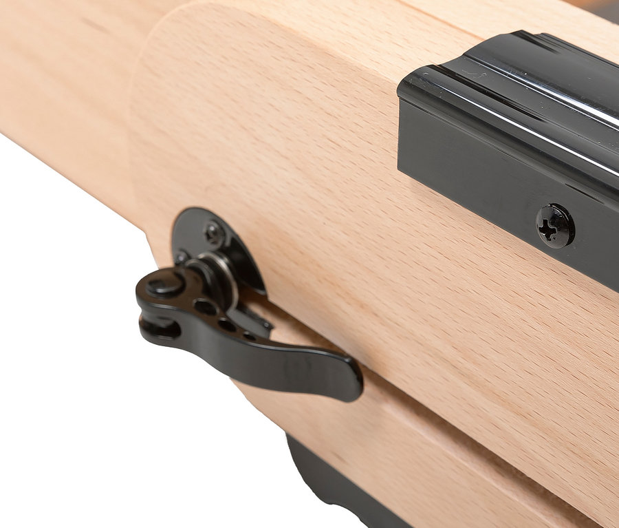 Detailaufnahme eines Christopeit Holz-Wasser-Rudergeräts »WRT 2000«.