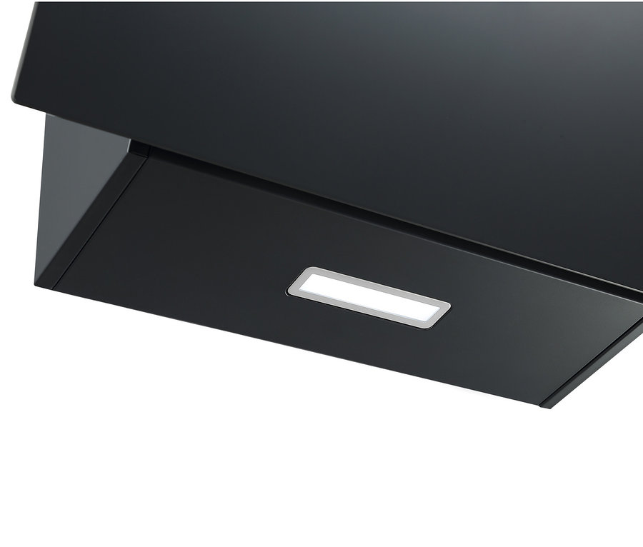 Detail einer schwarzen Respekta Design-Schräghaube »CH69060SA+«.