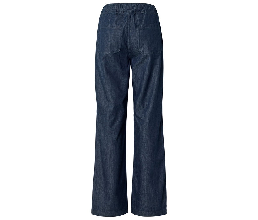 Dunkelblaue Wide-Komfort-Jeans von hinten, mit elastischem Bund und zwei aufgesetzten Gesäßtaschen.