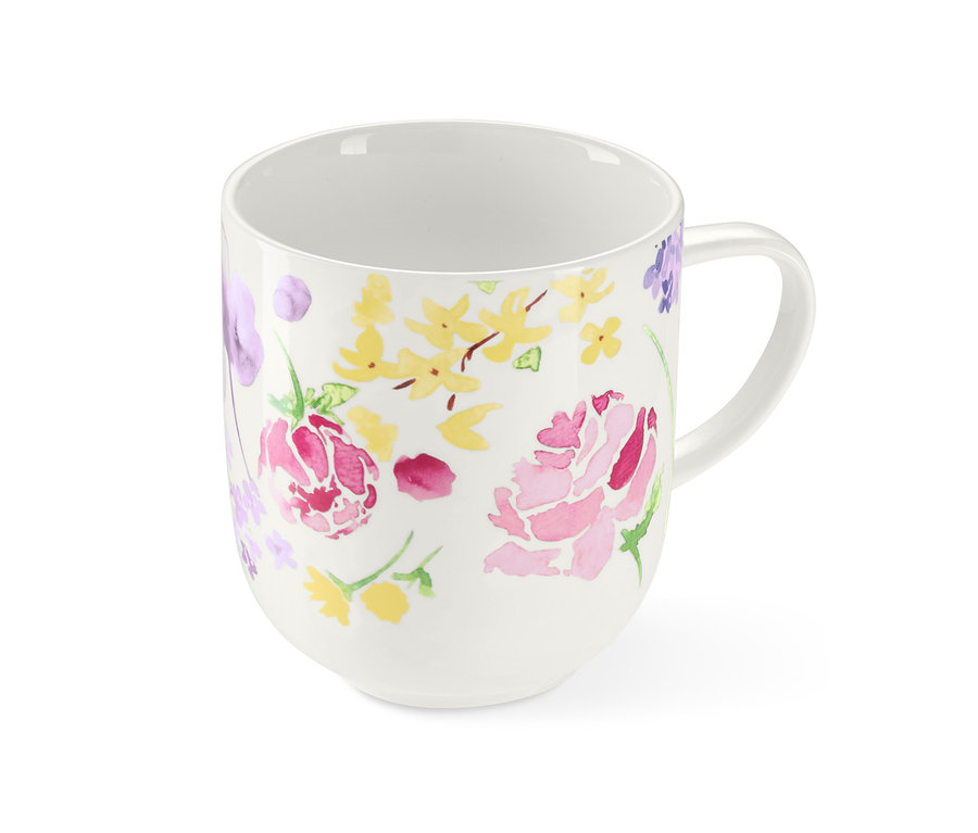 Ein Jumbobecher mit Blumenmuster.