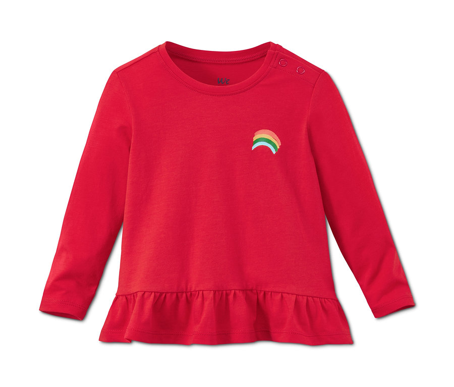 Ein rotes Langarmshirt aus Bio-Baumwolle mit einem Regenbogen.