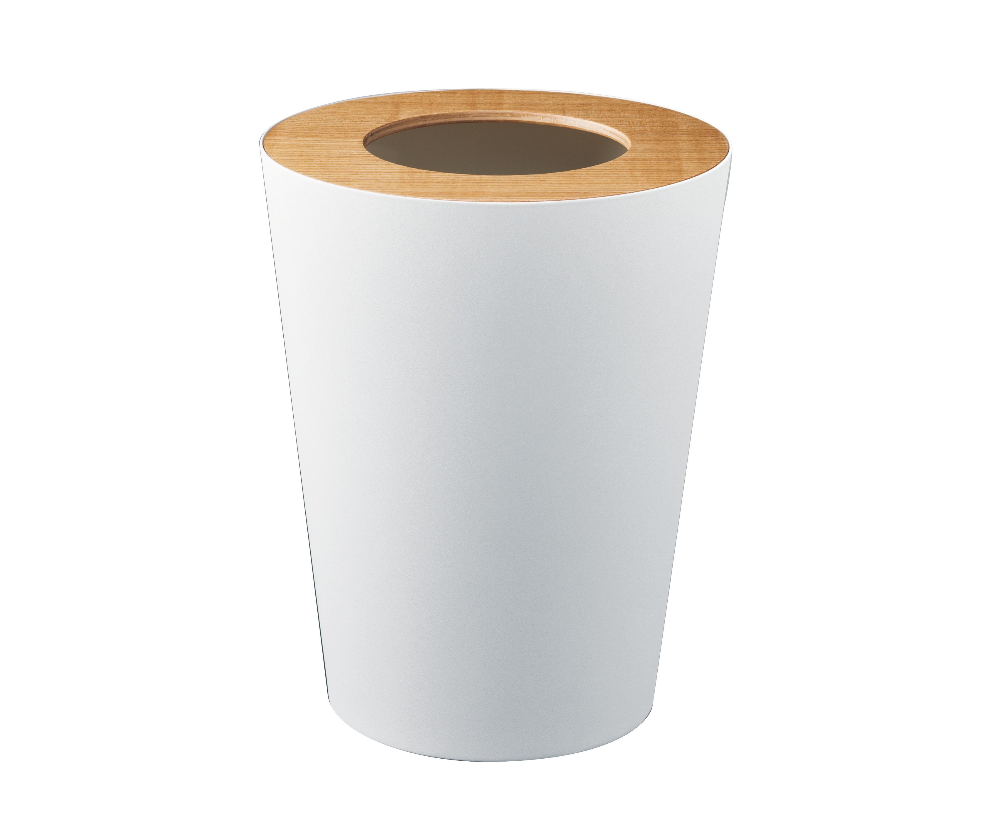 Weißer, runder YAMAZAKI »RIN« Mülleimer mit Holzdeckel.