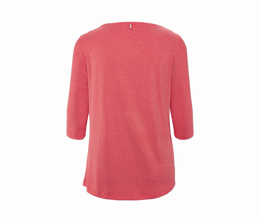 Rückansicht eines Funktionsshirts mit roten, horizontalen Streifen und Dreiviertelärmeln.