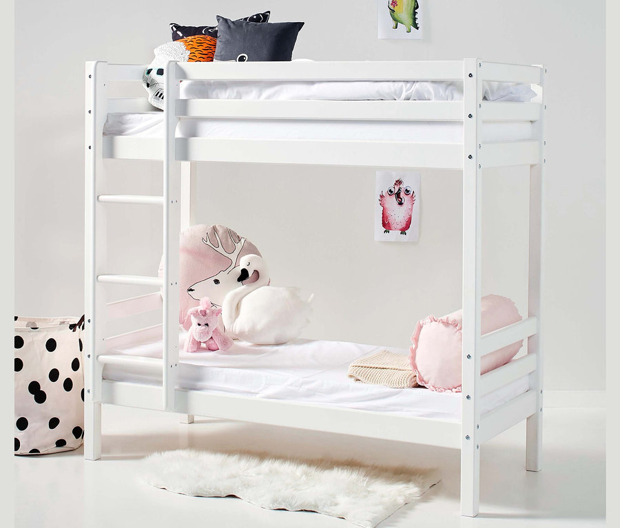 Weißes HoppeKids Eco Etagenbett »Dream«, 70 x 160 cm mit Kissen und Spielzeugen.