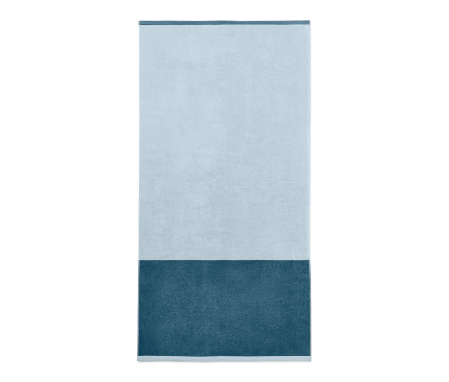 Blaues, extragroßes Badetuch.