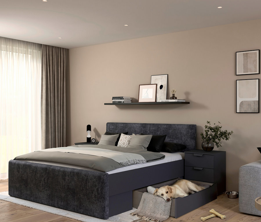 Schlafzimmer mit grauem rauch Bett »Holga« und einem Hund, der in einer Schublade unter dem Bett liegt.