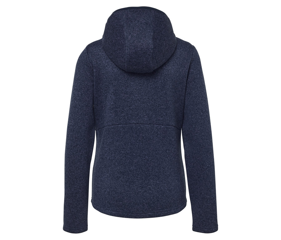 Rückansicht einer blauen Fleecejacke mit Kapuze.