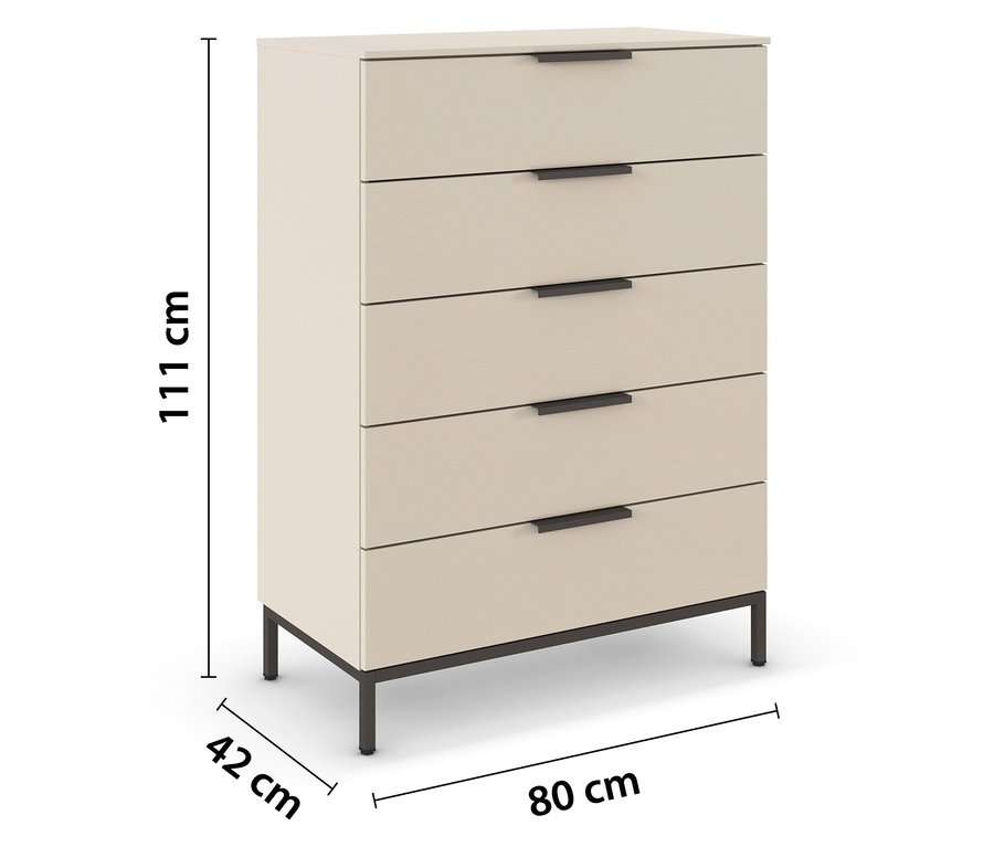 Beige Kommode mit fünf Schubladen und schwarzen Griffen. Die Maße sind 111 cm Höhe, 80 cm Breite und 42 cm Tiefe.
